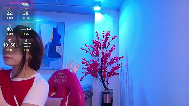 Chloe dolly online show from 24, 3, 2026