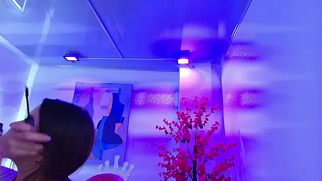 Chloe dolly online show from 29, 3, 2026