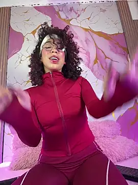 Woo isDaphne online show from 17, 4, 2026