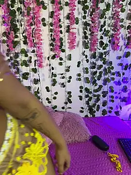 Woo isDaphne online show from 26, 2, 2026