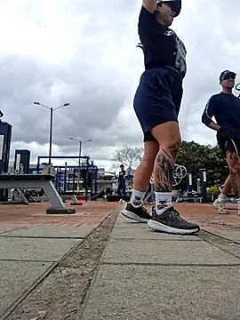 Zafira glow online show from 16, 2, 2026