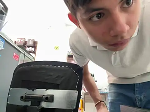 two cam latin online show from 22, 2, 2026