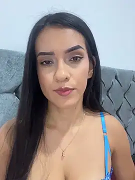 luna kissx online show from 21, 2, 2026