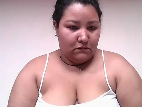 GabyBeautiful93 online show from 13, 2, 2026