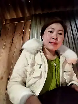 Yiyoongg online show from 22, 2, 2026