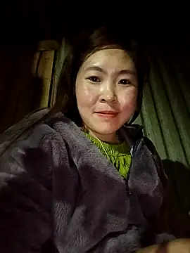 Yiyoongg online show from 22, 2, 2026