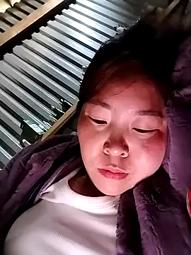 Yiyoongg online show from 16, 3, 2026