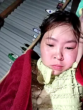 Yiyoongg online show from 25, 3, 2026