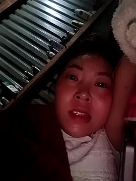 Yiyoongg online show from 1, 4, 2026