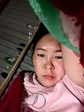 Yiyoongg online show from 27, 2, 2026