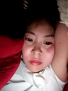 Yiyoongg online show from 18, 4, 2026