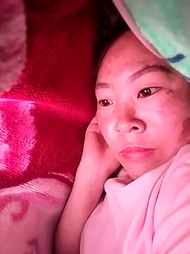 Yiyoongg online show from 9, 2, 2026