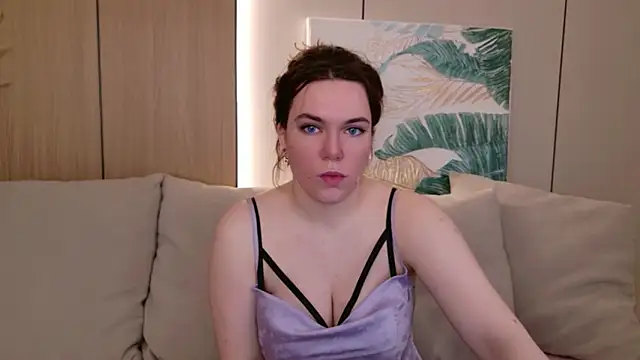 Teona Owenss online show from 22, 4, 2026