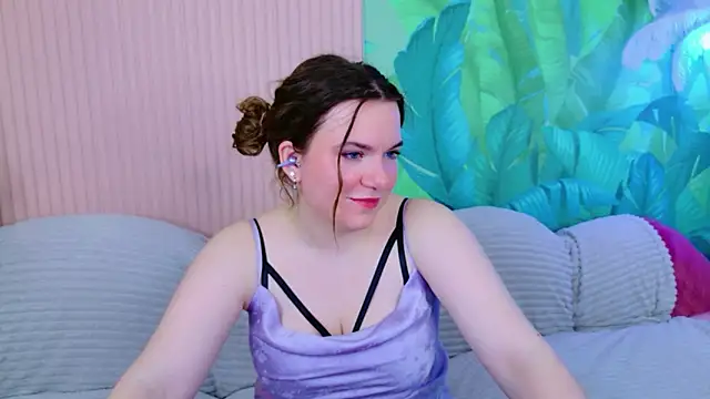 Teona Owenss online show from 29, 3, 2026