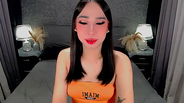 saphira fucks online show from 9, 2, 2026