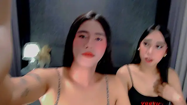 saphira fucks online show from 23, 2, 2026