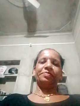 Snapshot of Anitarakkoli chatting on 27, 5, 2026 Anitarakkoli online show from 27, 5, 2026