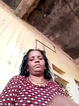 Snapshot of Anitarakkoli chatting on 1, 6, 2026 Anitarakkoli online show from 1, 6, 2026