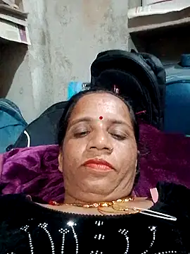 Snapshot of Anitarakkoli chatting on 9, 5, 2026 Anitarakkoli online show from 9, 5, 2026