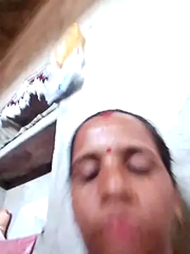Snapshot of Anitarakkoli chatting on 22, 5, 2026 Anitarakkoli online show from 22, 5, 2026