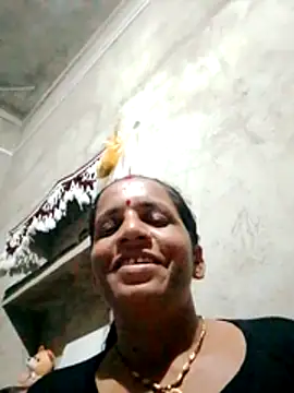 Snapshot of Anitarakkoli chatting on 25, 5, 2026 Anitarakkoli online show from 25, 5, 2026
