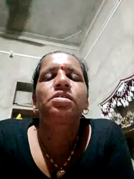 Snapshot of Anitarakkoli chatting on 4, 7, 2026 Anitarakkoli online show from 4, 7, 2026