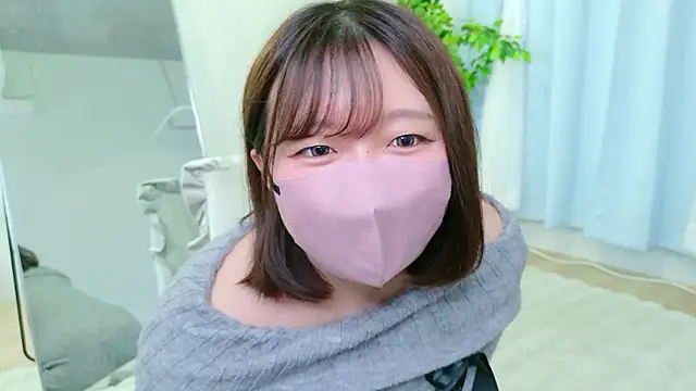 Saki chanF online show from 17, 4, 2026