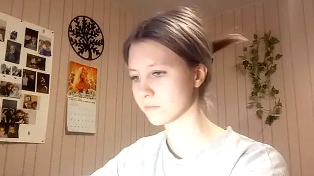 RunawayBr1de online show from 28, 2, 2026