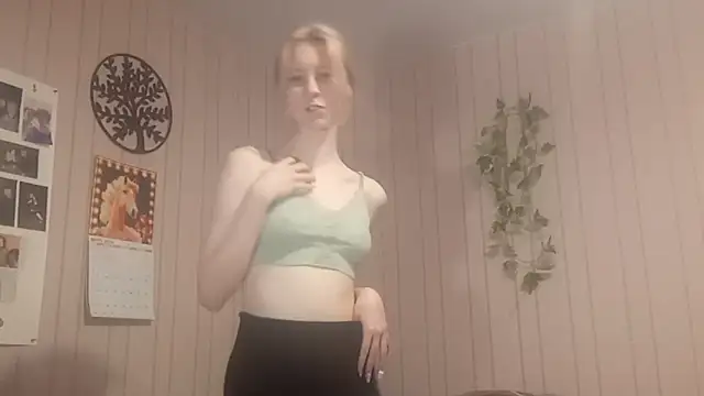 RunawayBr1de online show from 7, 3, 2026