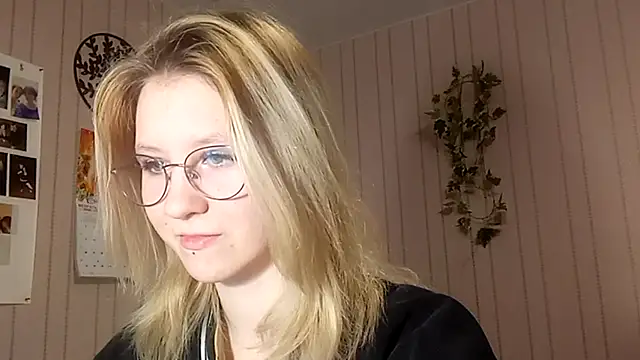 RunawayBr1de online show from 24, 2, 2026