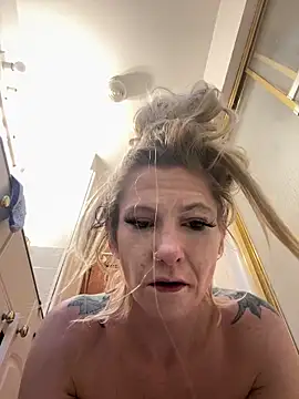 XXX2Freaks online show from 9, 3, 2026