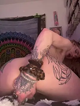 XXX2Freaks online show from 22, 4, 2026