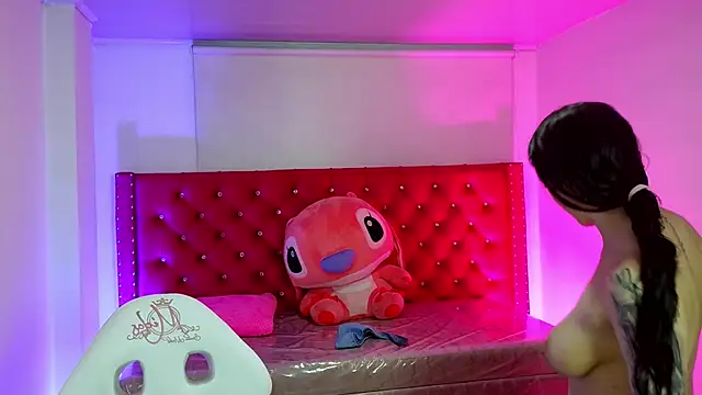 babyy nicols m online show from 12, 5, 2026