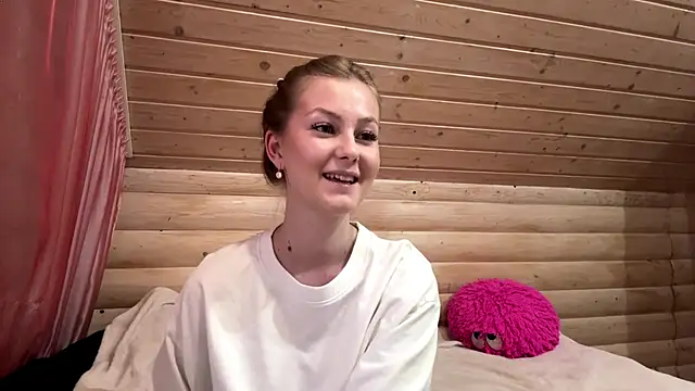 Snapshot of TessSamul chatting on 7, 5, 2026 TessSamul online show from 7, 5, 2026