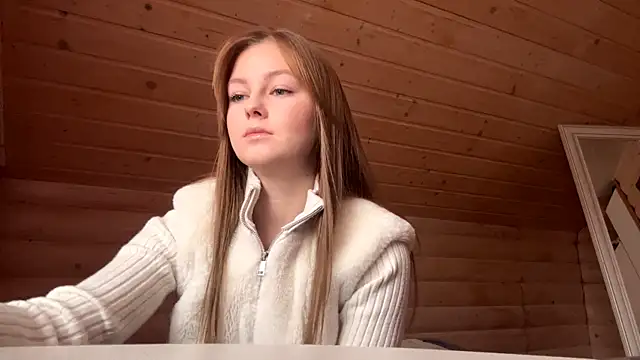 Snapshot of TessSamul chatting on 5, 4, 2026 TessSamul online show from 5, 4, 2026
