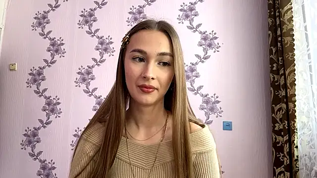 LacieHelaire online show from 28, 2, 2026