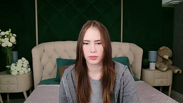 Arielle Vade online show from 22, 4, 2026