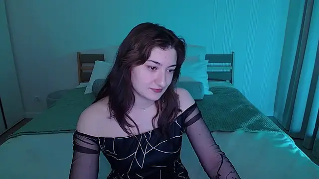 Snapshot of RosieGloom chatting on 11, 4, 2026 RosieGloom online show from 11, 4, 2026