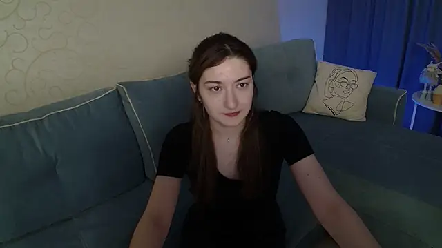 RosieGloom online show from 3, 3, 2026