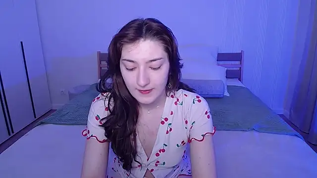Snapshot of RosieGloom chatting on 15, 4, 2026 RosieGloom online show from 15, 4, 2026