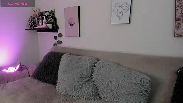 Alexaalove 1 online show from 18, 2, 2026