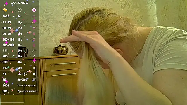 CurvyWild Lady30 online show from 11, 3, 2026