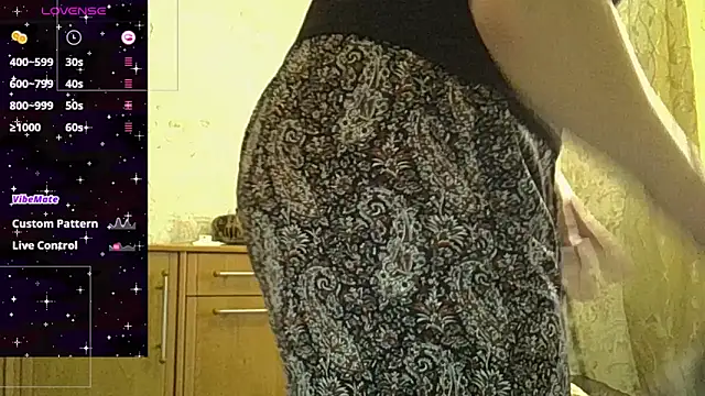 CurvyWild Lady30 online show from 22, 3, 2026