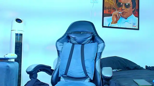 Xanderstone00 online show from 4, 3, 2026