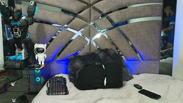 Xanderstone00 online show from 12, 6, 2026