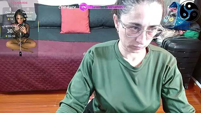 Snapshot of lincebdsm chatting on 4, 5, 2026 lincebdsm online show from 4, 5, 2026