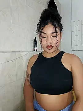 BrianaSweetxxx online show from 11, 4, 2026