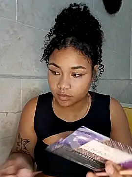 BrianaSweetxxx online show from 20, 3, 2026