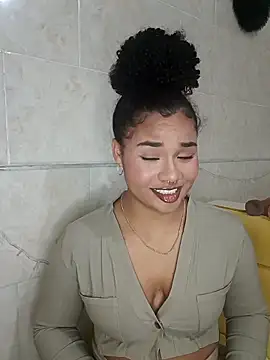 BrianaSweetxxx online show from 22, 3, 2026