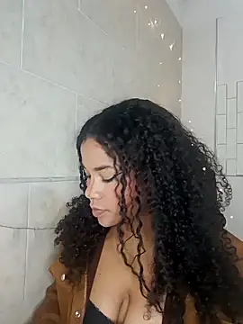 BrianaSweetxxx online show from 22, 4, 2026